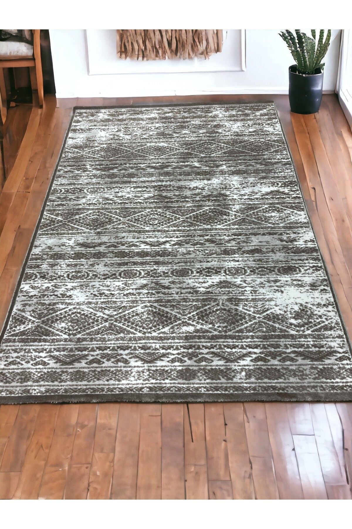 Laura Koleksiyonu Bej 4 Metrekare 150x230cm %100 Akrilik Iplik Saçaksız Makine Dokuma Salon Mutfak Yatak Odası Halısı