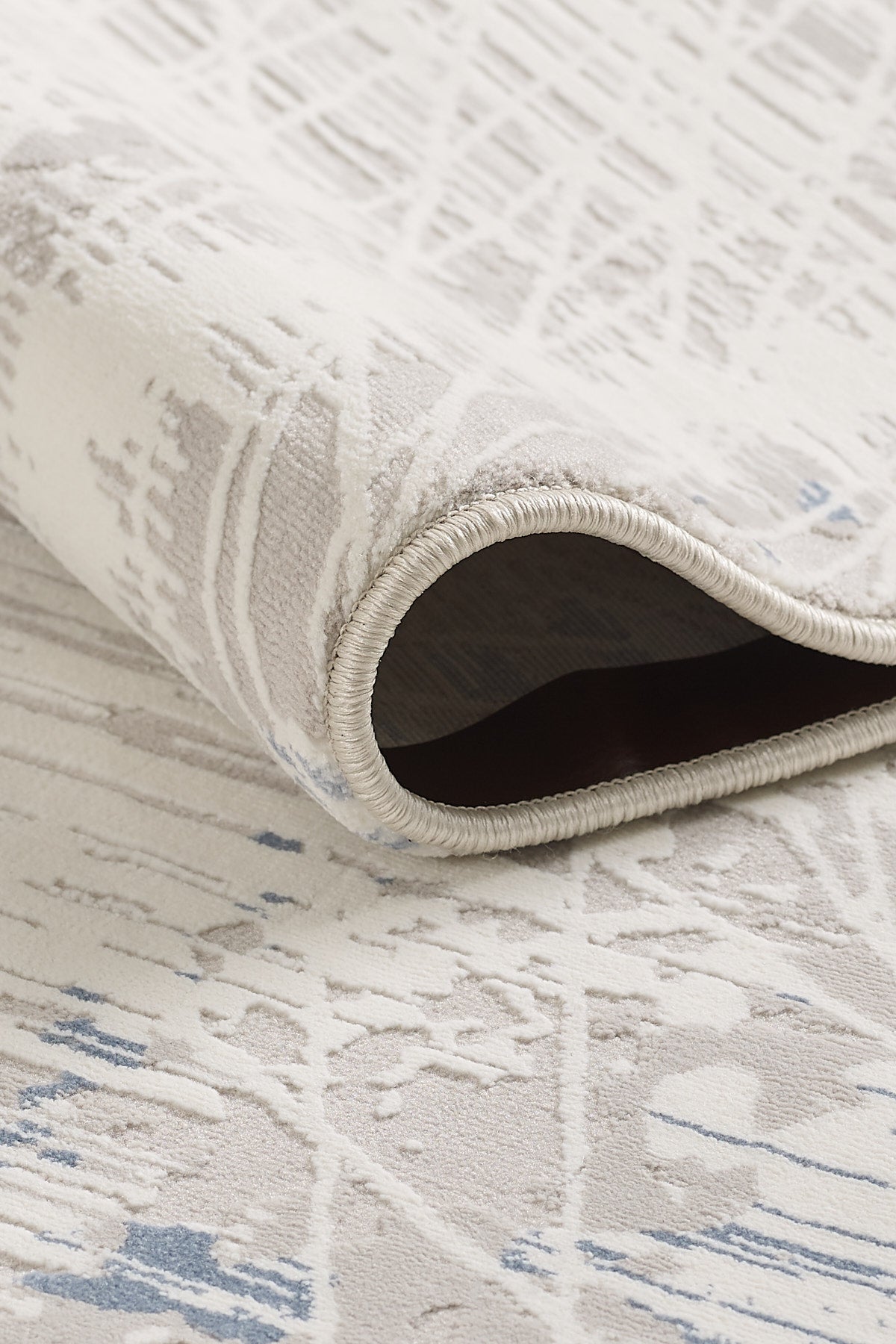 Toscana Koleksiyonu 3.5m² 150x230cm Krem-mavi Renk Polyester Iplik Düz Saçaklı Makine Dokuma Halı - Ottofis Halı