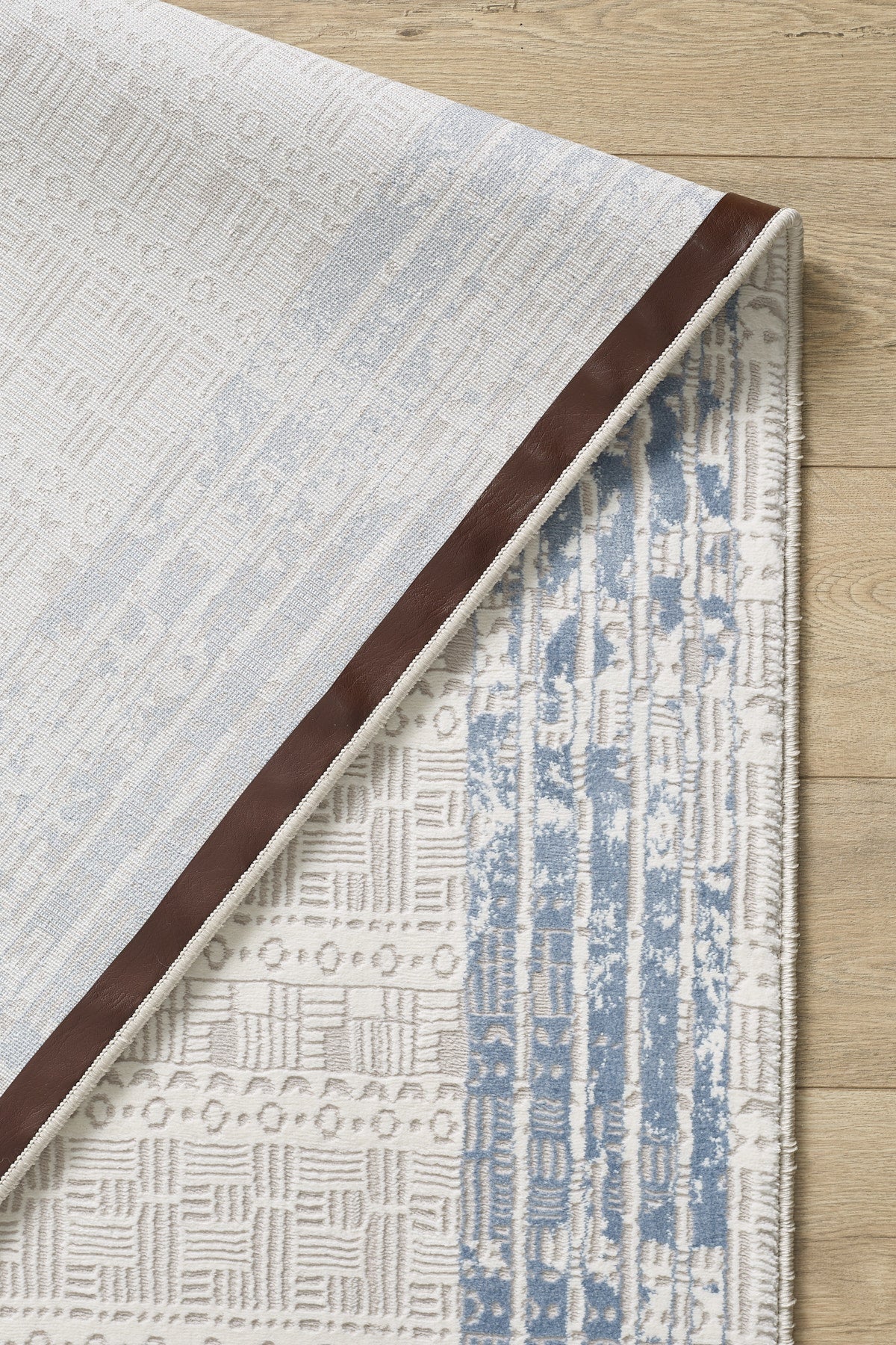 Toscana Koleksiyonu 3.5m² 150x230cm Krem-mavi Renk Polyester Iplik Düz Saçaklı Makine Dokuma Halı - Ottofis Halı