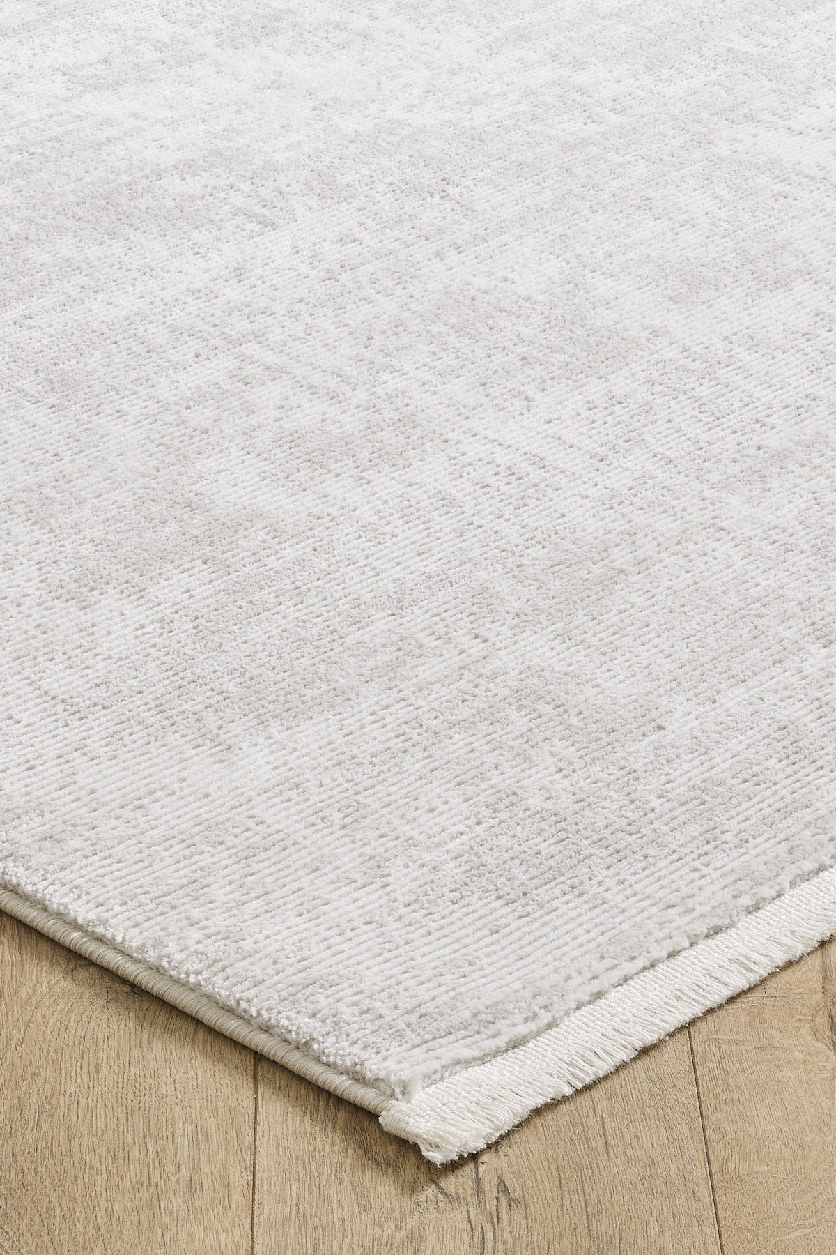 Toscana Koleksiyonu 3.5m² 150x230cm Bej-Krem Renk Düz Saçaklı Makine Dokuma Halı - Ottofis Halı