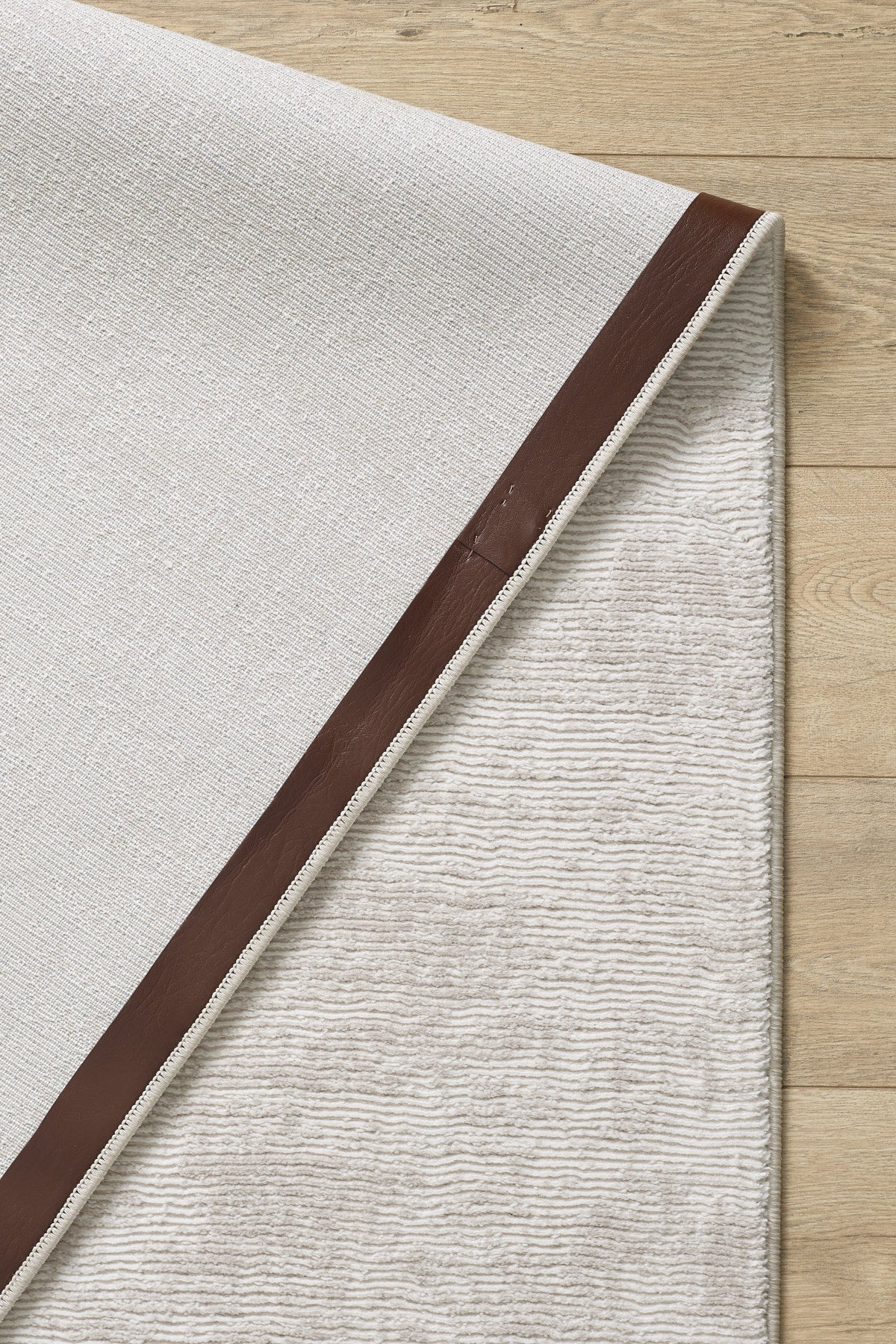 Toscana Koleksiyonu 3.5m² 150x230cm Bej-Krem Renk Düz Saçaklı Makine Dokuma Halı - Ottofis Halı